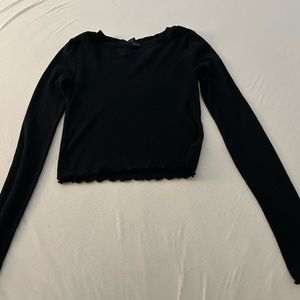 Long sleeve, ribbed, black, cropped shirt